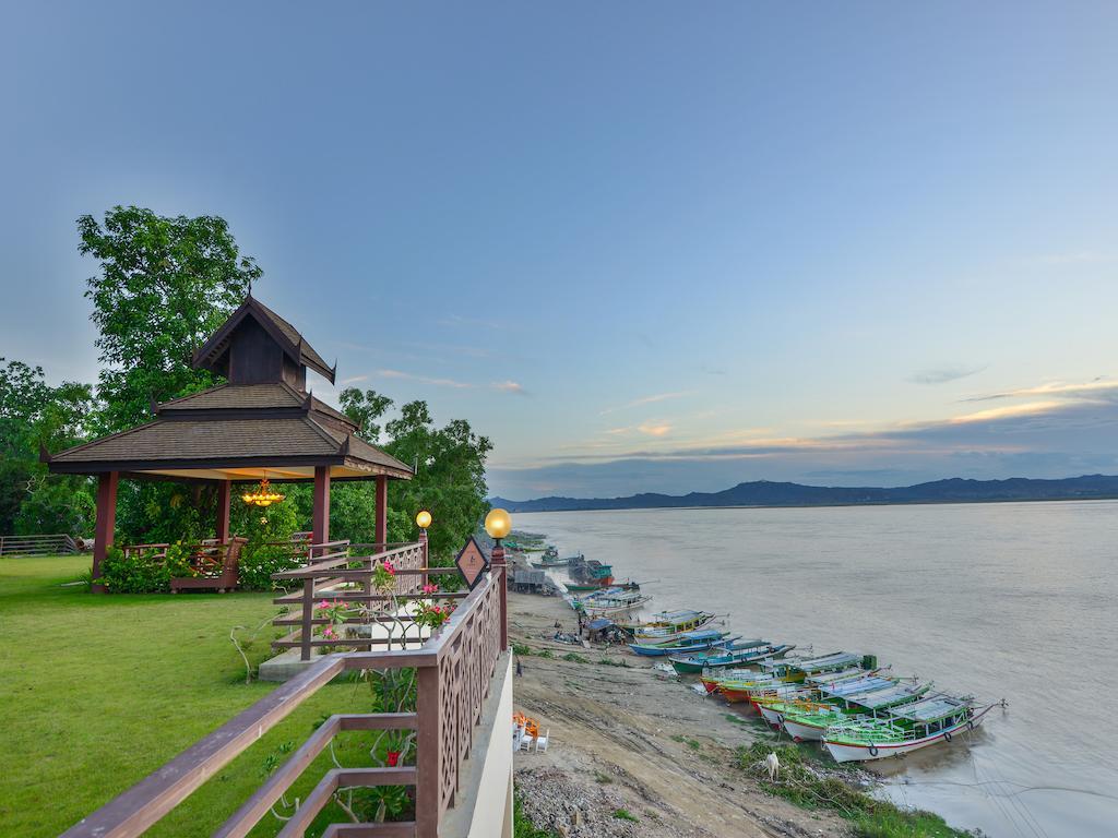 Aye Yar River View Resort Bagan Ngoại thất bức ảnh