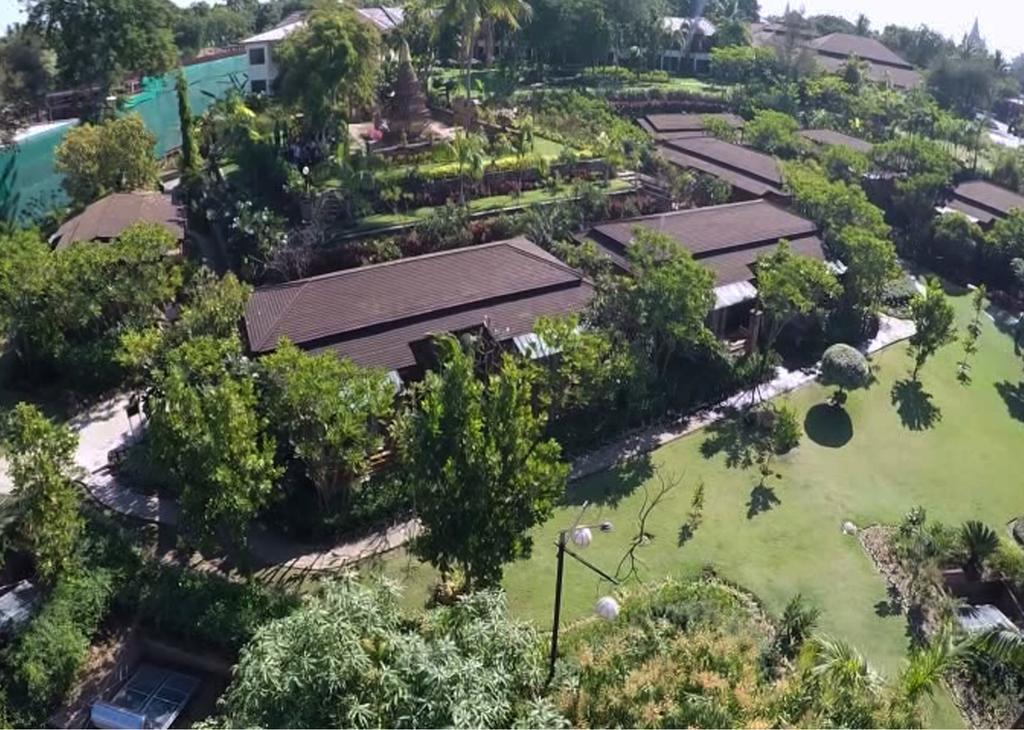 Aye Yar River View Resort Bagan Ngoại thất bức ảnh