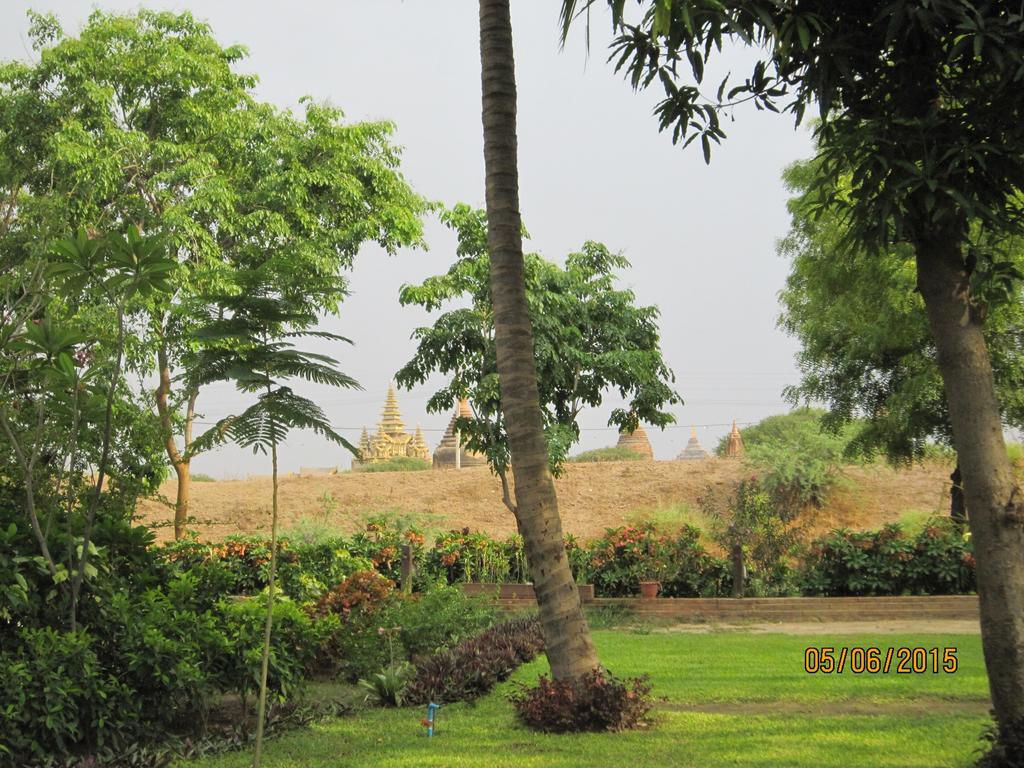 Aye Yar River View Resort Bagan Ngoại thất bức ảnh