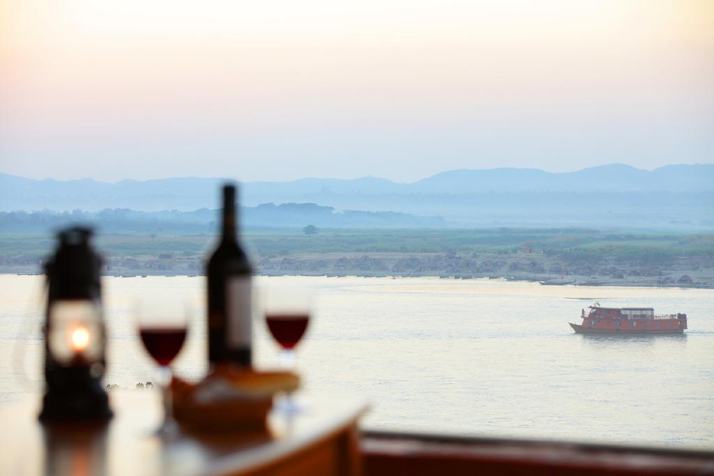 Aye Yar River View Resort Bagan Ngoại thất bức ảnh